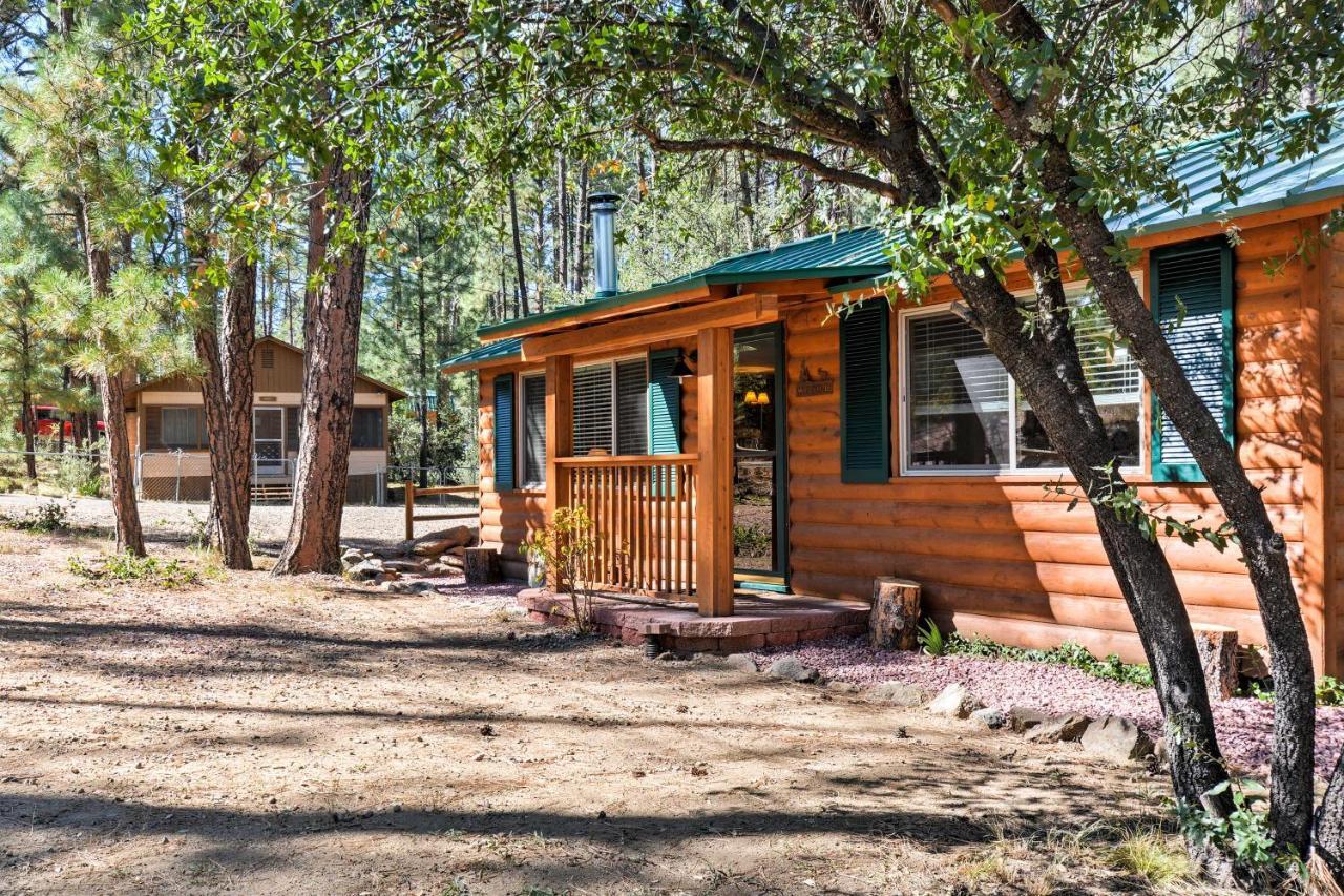 Вилла Cozy Cabin With Ac And Deck, 5 Mi To Downtown Прескотт Экстерьер фото
